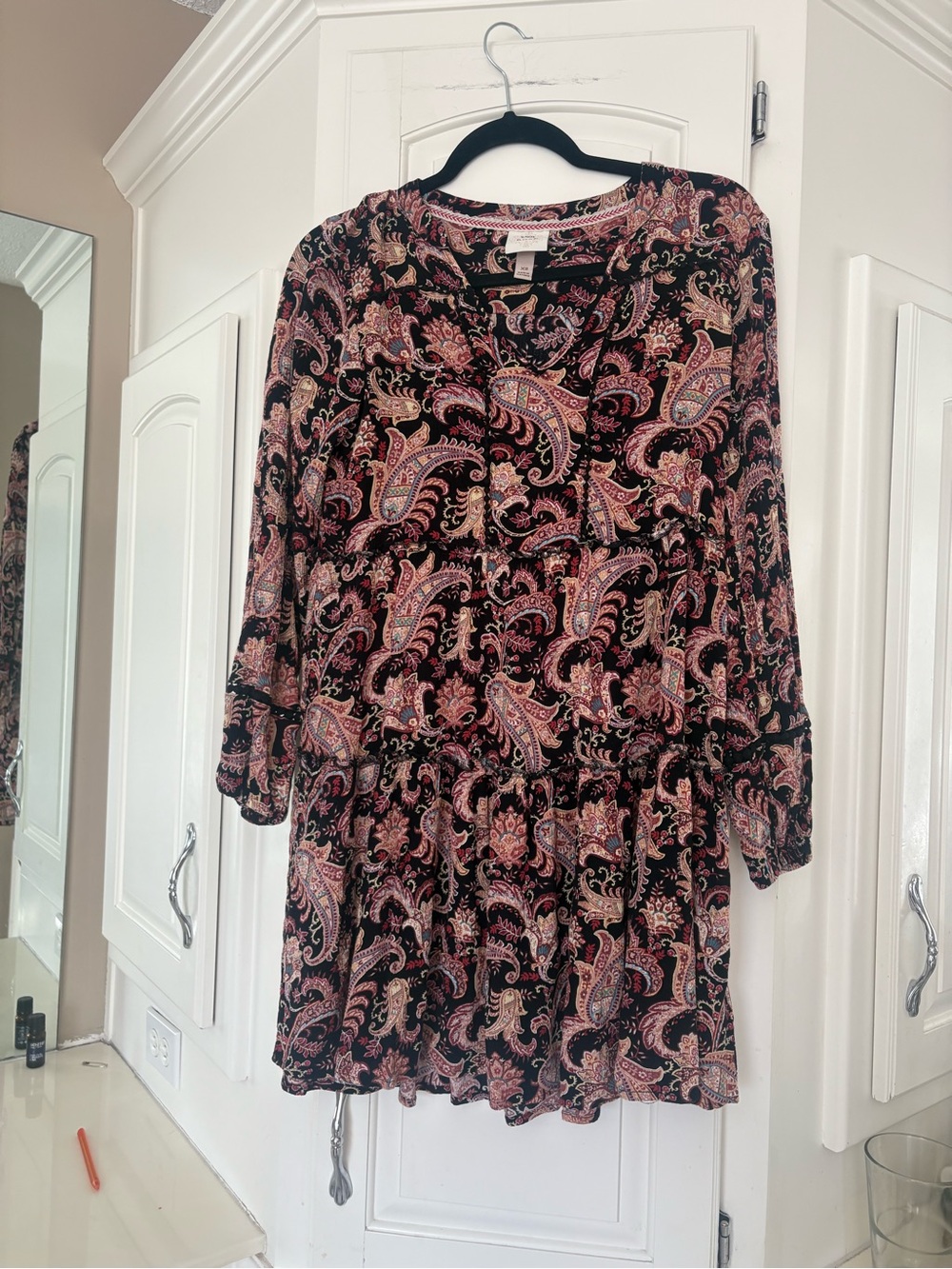 Knox Rose Black Paisley Tiered Long-Sleeve Dress with Pink and Cream Accents